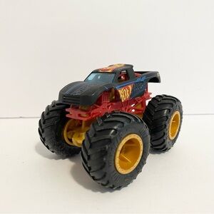 Hot Wheels Monster Truck 1/64 Podium Crasher Die Cast Car Vehicle Toy